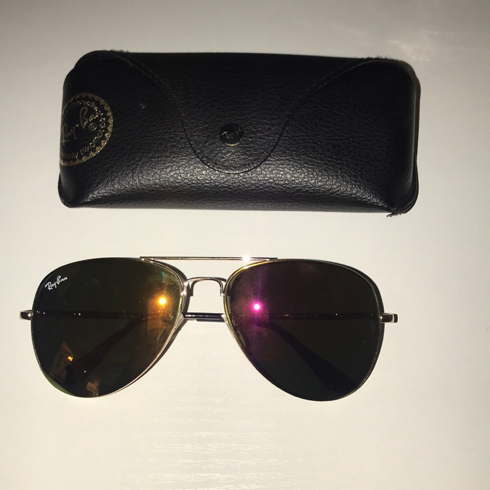Ray Ban Aviators + case